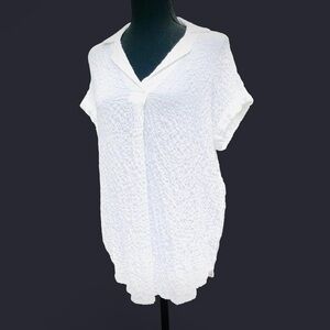 Jane and Delancey White Textured Tunic Top